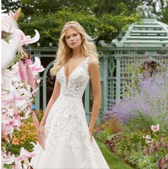 STYLE #2041 Mori Lee Parthenia Wedding Dress size 14 with Veil - Picture 2 of 8